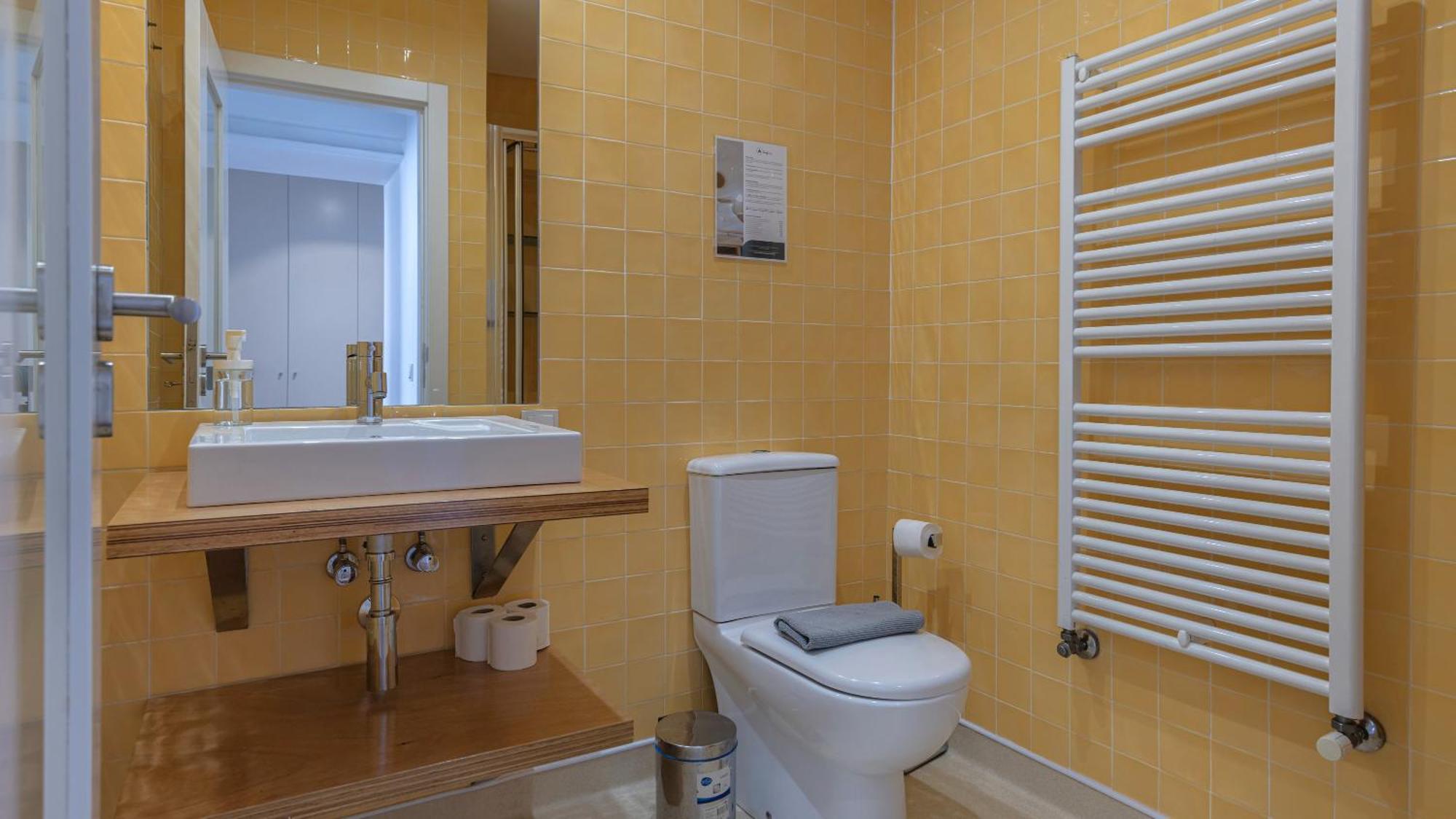 Lovelystay - Chiado 3Bedroom Wonder Lissabon Exterior foto